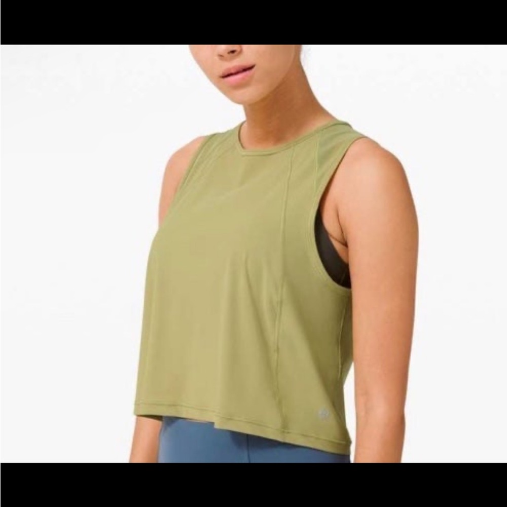 Lululemon workout top